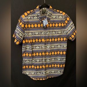 Disney X hot topic our universe the lion king button down shirt